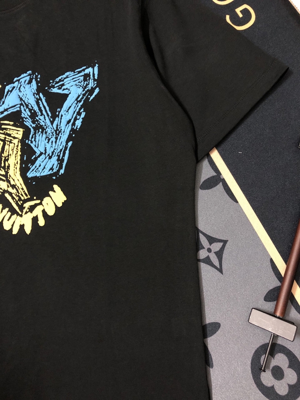 ブランドTシャツ細部ディテール